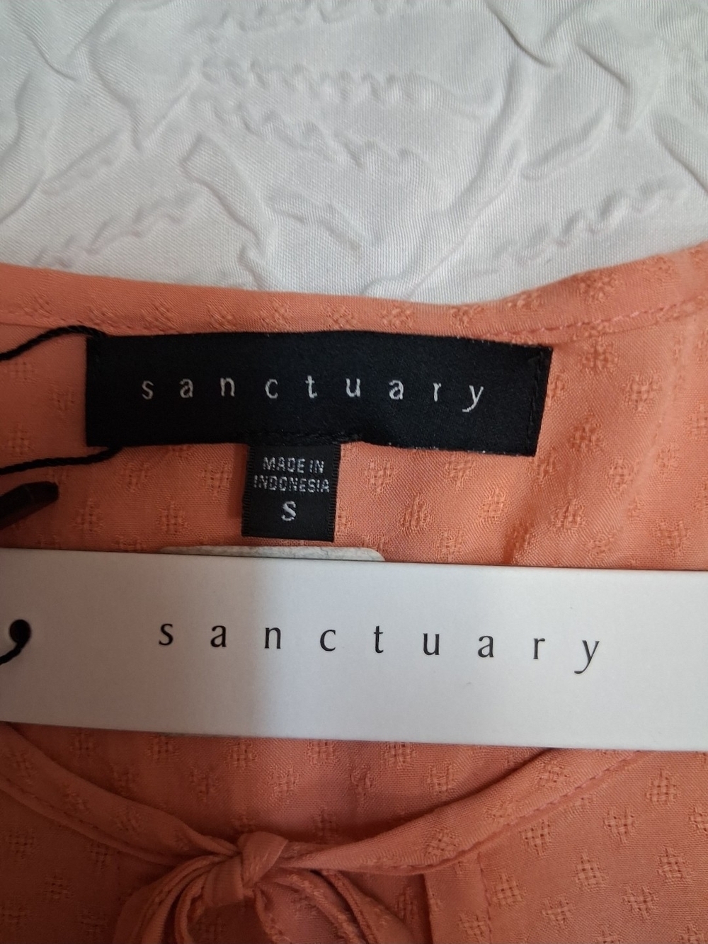 Sanctuary Peach Tie-Neck Peplum Top Sixe S - Picture 2 of 16